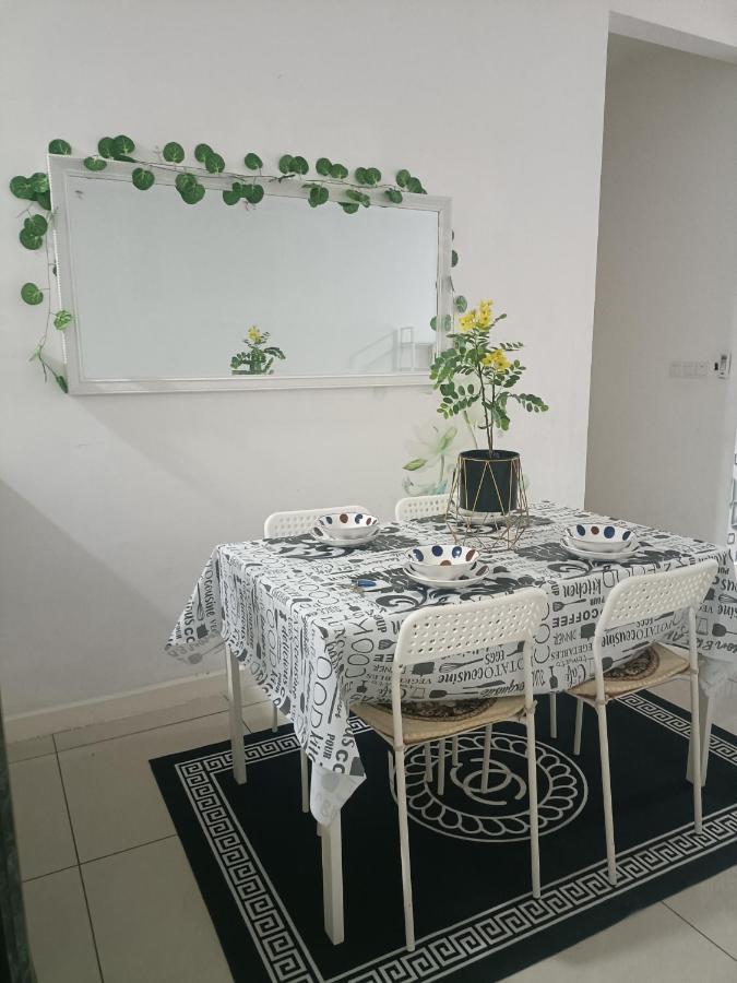 Cikta'Z Homestay Southville City Bangi Kampong Tangkas Exterior photo